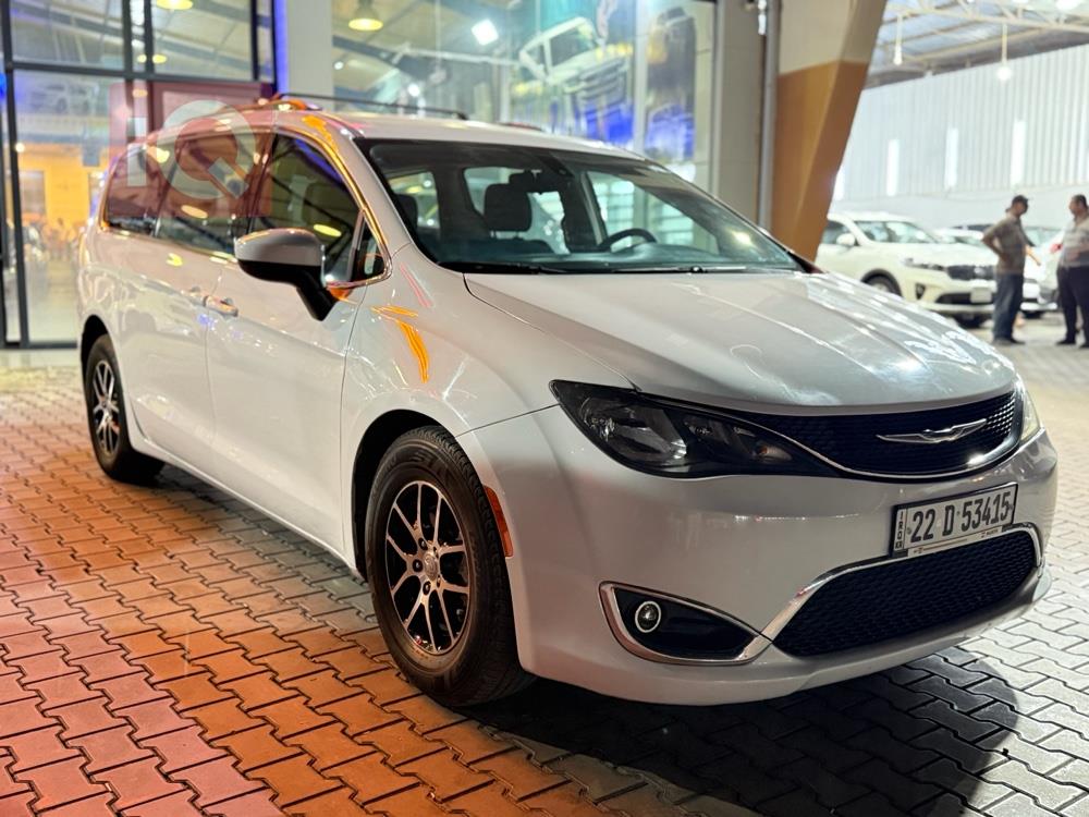 Chrysler Pacifica
